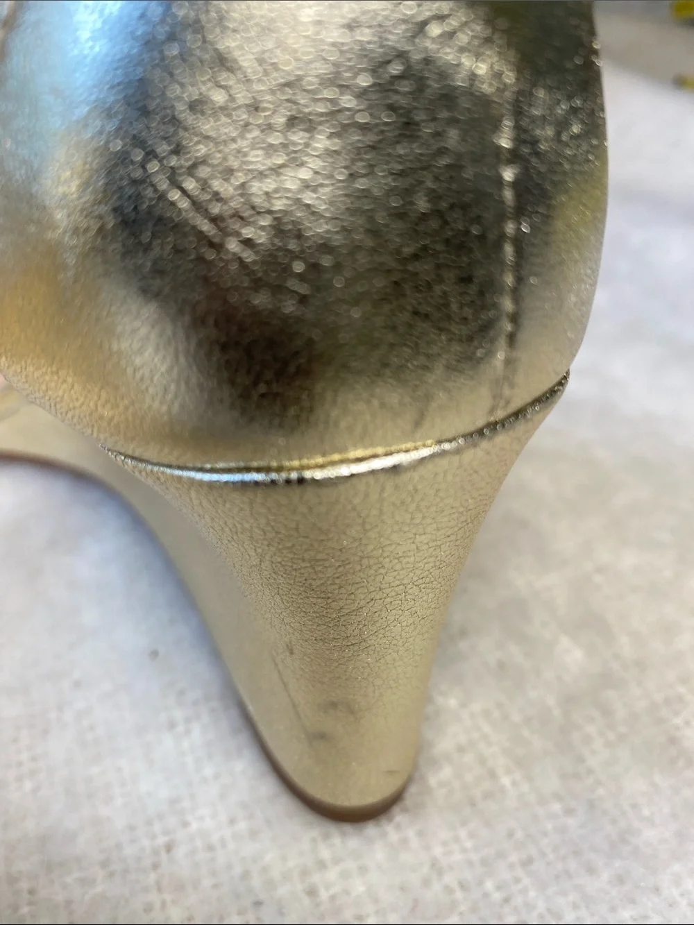 kate spade Metallic Gold Bow Ankle-Strap Heels Size 9.5
